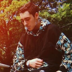 Meet your Posher, Logan